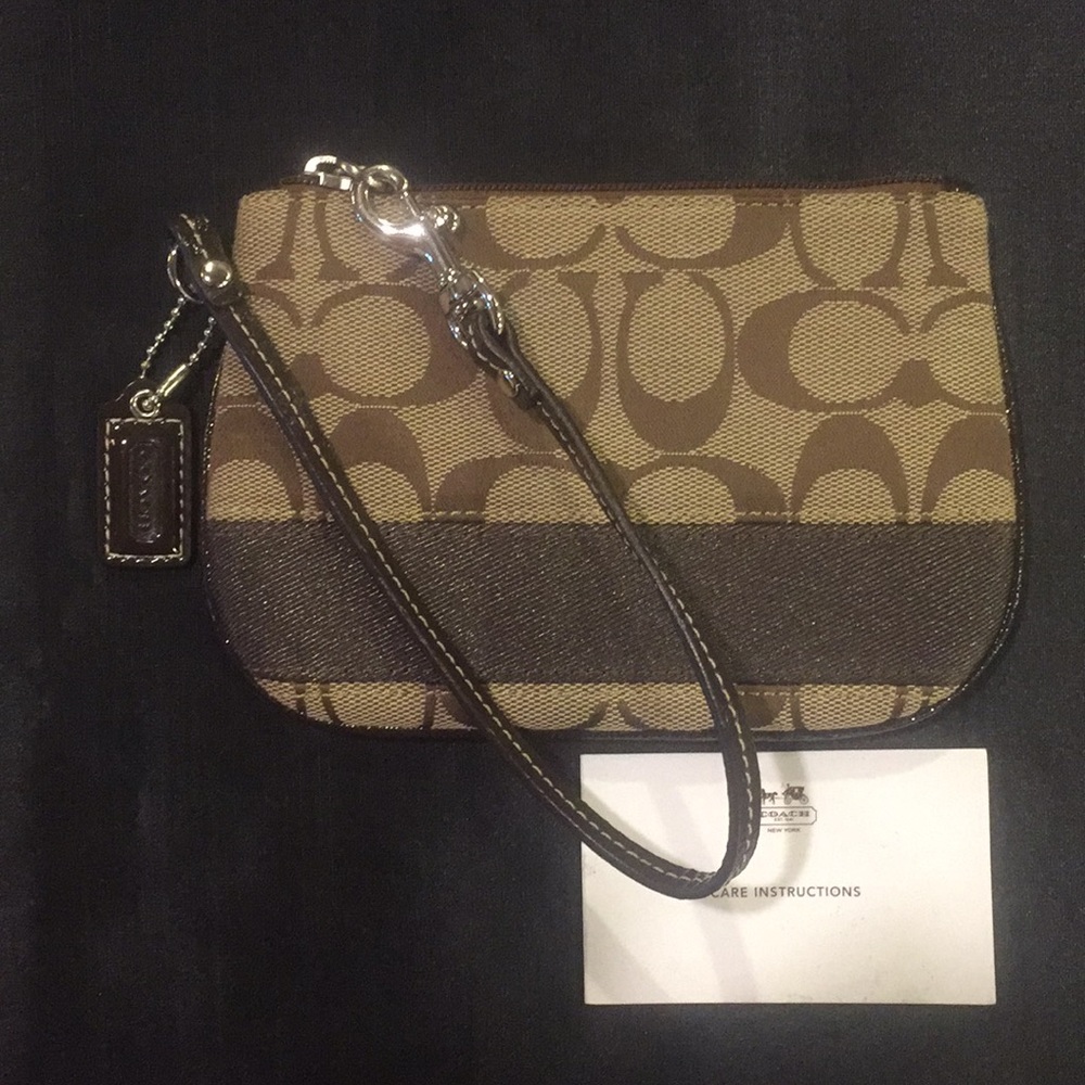 Coach signature stripe small wristlet khaki brown
